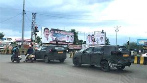 Jeep Commander (H6) Spy Pics: Seven Seater SUV Spotted Testing In India Ahead Of Launch