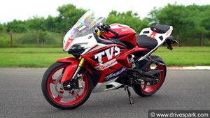 2021 TVS Apache RR 310 Review — Fully Adjustable Suspension & Performance Race Track-Tested
