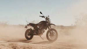 Ducati Scrambler Desert Sled Fasthouse Launched At Rs 10.99 Lakhs