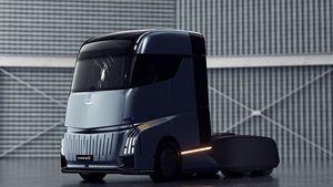 Geely's Farizon Auto Reveals Homtruck — Tesla Semi Rival Is A Home On Wheels