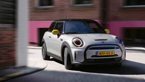 Mini Electric Cooper SE Sells Out — Only 30 Units For India