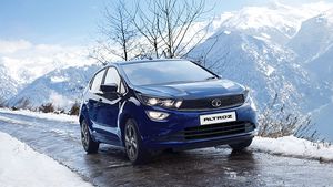 Tata Altroz DCA Launched With Prices Starting At Rs 8.09 Lakh: New DCT Gearbox Debuts