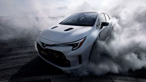 300bhp Toyota GR Corolla Revealed - The Sensible Car Has Gone Absolutely Mad 