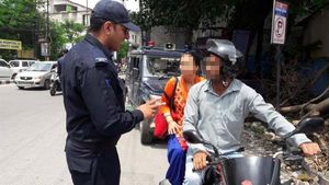 Helmet Mandatory For Pillion Riders In Mumbai - Rs 500 Fine, 3 Month DL Suspension For Offenders