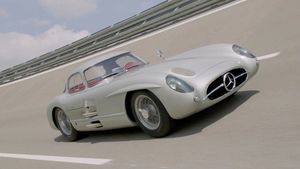 World's Most Expensive Car Sells For $143 Million - Mercedes 300 SLR 'Uhlenhaut Coupe'   