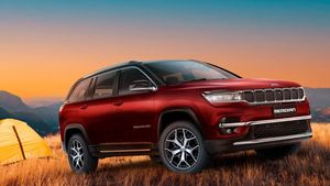 Jeep Dealer Delivers 60 Meridian SUVs In A Single Day  