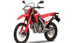 Honda CRF300L Spotted At A Dealership In India 