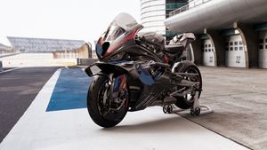 2023 BMW M 1000 RR Revealed With Aero Upgrades & 314km/h Top Speed