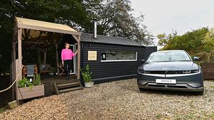 Hotel Hyundai Is The World's First Car-Powered Hotel - The Perfect Eco-Glamping Experience?