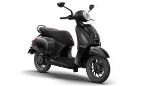 Bajaj Auto Debuts Chetak 3201 Electric Scooter: An Amazon Exclusive