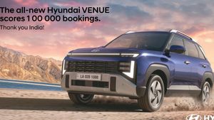 Hyundai Venue SUV Hits 1 Lakh Bookings In India, New HX8 Diesel Automatic Introduced