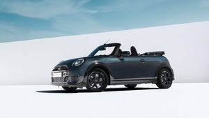 Mini Cooper S Convertible JCW Pack Launched At ₹61.50 Lakh