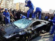 ಮಾಲೀಕನ ಸಿಟ್ಟಿಗೆ ಬಲಿಯಾದ ಲಂಬೋರ್ಗಿನಿ ಕಾರ್