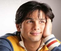 ರಾತ್ರಿ ಸವಾರಿ: ಹೊಸ ಪ್ರೀತಿಗೆ ಬಿದ್ದ ಶಾಹಿದ್ ಕಪೂರ್