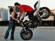 ಬೆಂಗಳೂರು ಬೈಕ್ ಸ್ಟಂಟ್: ಅರೆರೇ ಏನಿದು?