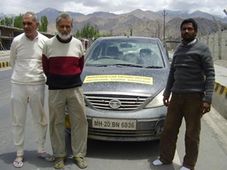 ಬೆಂಗಳೂರು ಬಾಬುಗಳು ಮಾಡಿದ ಗಿನ್ನಿಸ್ ದಾಖಲೆ!!