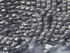 2012ರ ಭವಿಷ್ಯ: ರಸ್ತೆಯಲ್ಲಿ ಪ್ರಳಯ ಸಂಭವ