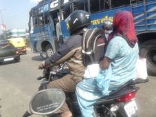 ಮಹಿಳೆಯರು ಶಿರಸ್ತ್ರಾಣ ಧರಿಸುವುದು ಕಡ್ಡಾಯ