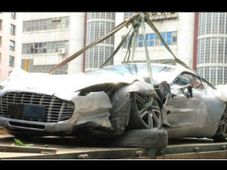 ಅಪಘಾತದಲ್ಲಿ 20 ಕೋಟಿ ರು.ನ ದುಬಾರಿ ಕಾರ್ ಅಪ್ಪಚ್ಚಿ