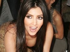 ಅದ್ದೂರಿ ಕಾರು ಖರೀದಿಸಿದ ಟಿವಿ ನಿರೂಪಕಿ ಕಿಮ್ ಕರ್ದಶಿಯಾ