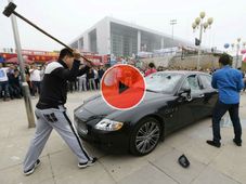 ಚೀನಾ ಮಾಲಿಕನಿಂದ 5 ಕೋಟಿ ಬೆಳೆಬಾಳುವ ಕಾರು ಪುಡಿಪುಡಿ