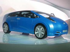 ಭಾರತದತ್ತ ಮುಖ ಮಾಡಿದ ಟೊಯೊಟಾ ಹೈಬ್ರಿಡ್ ಕಾರುಗಳು