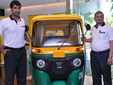 ಬಜಾಜ್ ಆಟೋ ಪೆಟ್ರೋಲ್, ಸಿಎನ್‌ಜಿ, ಎಲ್‌ಪಿಜಿಗಳಲ್ಲಿ ಲಭ್ಯ