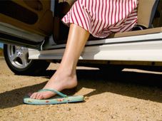 ಸ್ಲಿಪ್ಪರ್ ಧರಿಸುವುದು ಚಾಲನೆಗೆ ಅಪಾಯಕಾರಿ- ಅಧ್ಯಯನ ವರದಿ