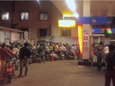 ಪೆಟ್ರೋಲ್, ಡೀಸೆಲ್ ದರಗಳಲ್ಲಿ ಅಲ್ಪ ಪ್ರಮಾಣದ ಏರಿಕೆ