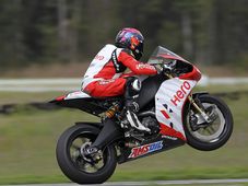 ವರ್ಷದಲ್ಲೇ ಹೀರೊ ಶ್ರೇಷ್ಠ ಸಾಧನೆ; 6.1 ಮಿ. ಯುನಿಟ್ ಮಾರಾಟ