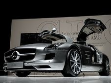 ಒನ್ ಮ್ಯಾನ್ ಒನ್ ಎಂಜಿನ್ - ಪವರ್‌ಫುಲ್ ಮರ್ಸಿಡಿಸ್ ಎಎಂಜಿ