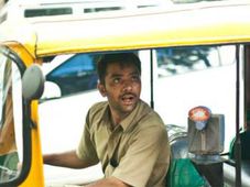 ಬೆಂಗಳೂರಿನಲ್ಲಿ ಮಿಂಚಿನ ದಾಳಿ; 450 ರಿಕ್ಷಾಗಳ ಮುಟ್ಟುಗೋಲು