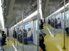 ಮೊದಲ ಮಳೆಗೆ ಮುಂಬೈ ಮೆಟ್ರೋ ರೈಲಿನಲ್ಲಿ ನೀರು ಸೋರಿಕೆ