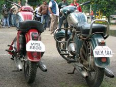 'ರೋಡ್ ಕಿಂಗ್' ಹೆರಿಟೇಜ್ ಜಾವಾ, ಯೆಜ್ಡಿ ಬೈಕ್‌ಗಳ ಸವಾರಿ