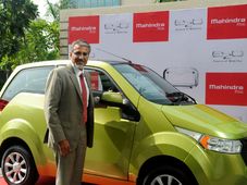 ಮಹೀಂದ್ರ ರೇವಾ ಇ2ಒ ಪ್ರೀಮಿಯಂ ವೆರಿಯಂಟ್ ಲಾಂಚ್