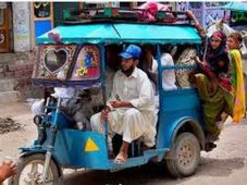 ನಿಮ್ಮಲ್ಲಿ ನಗೆ ಹುಟ್ಟಿಸುವ ಚಿತ್ರ ವಿಚಿತ್ರ ಆಟೋ ರಿಕ್ಷಾಗಳು