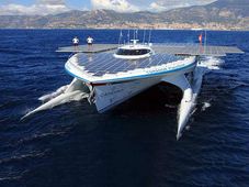 ಗಿನ್ನೆಸ್ ದಾಖಲೆ ಬರೆದ ವಿಶ್ವದ ಅತಿದೊಡ್ಡ ಸೌರಶಕ್ತಿ ಚಾಲಿತ ಬೋಟ್