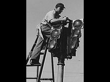 ಮೊದಲ ಟ್ರಾಫಿಕ್ ದೀಪ ಉರಿದು ಇಂದಿಗೆ ಭರ್ತಿ 101 ವರುಷ!