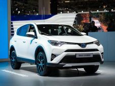 2016ರಲ್ಲಿ ಟೊಯೊಟಾ ಆರ್‌ಎವಿ4 ಹೈಬ್ರಿಡ್ ಎಸ್‌‍ಯುವಿ ಎಂಟ್ರಿ