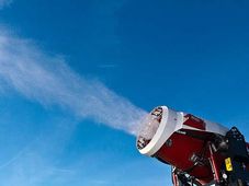 ಮೊದಲ ರಿಮೋಟ್ ನಿಯಂತ್ರಿತ ಅಗ್ನಿ ಶಾಮಕ ರೊಬೊಟ್ ಮೆಷಿನ್