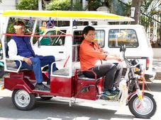 ಬ್ಯಾಟರಿ ಚಾಲಿತ ವಾಹನ ಕ್ಷೇತ್ರದಲ್ಲಿ ಹೊಸ ಮಿಂಚು ಪರಿಸರ ಸ್ನೇಹಿ 'ಈ ರಿಕ್ಷಾ'