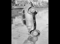 1920-30ರ ದಶಕದ ಅತ್ಯಪೂರ್ವ ಕ್ಲಾಸಿಕ್ ವಾಹನ ಅಪಘಾತಗಳು