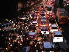 ಇಂಡೋನೇಷ್ಯಾದಲ್ಲಿ 3 ದಿನಗಳ ಟ್ರಾಫಿಕ್ ಸಂಕಟಕ್ಕೆ 12 ಮರಣ