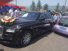 ರೋಲ್ಸ್ ರಾಯ್ಸ್ ವಿವಾಹ ಕಾರಿಗೆ ಎದುರಾಯ್ತು ವಿಘ್ನ