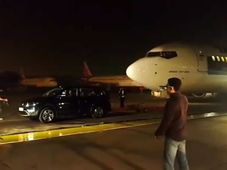 33,000 ಕೆ.ಜಿ ಇರುವ ವಿಮಾನವನ್ನು ಸಲೀಸಾಗಿ ಎಳೆಯಿತು ಈ ಟಾಟಾ ಹೆಕ್ಸಾ ಕಾರು : ವಿಡಿಯೋ ನೋಡಿ