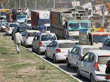 ಮ್ಯಾನುವಲ್ ಕಾರು ಓಡಿಸುವಾಗ ಈ 5 ತಪ್ಪುಗಳನ್ನು ಮಾಡಲೇಬೇಡಿ..!!