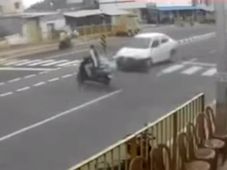 ರೋಡ್ ಕ್ರಾಸ್ ಮಾಡುವಾಗ ದುರಂತ- ಡೆಡ್ಲಿ ಅಪಘಾತ ಸಿಸಿಟಿವಿಯಲ್ಲಿ ಸೆರೆ..!