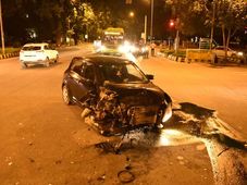 ಕುಡಿದು ಕಾರು ಚಾಲನೆ- ಪೊಲೀಸರಿಂದ ತಪ್ಪಿಸಿಕೊಳ್ಳಲು ಹೋಗಿ ಭೀಕರ ಅಪಘಾತ