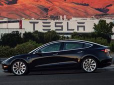 ಅಮೆರಿಕದಲ್ಲಿ ಹೊಸ ಅಲೆ ಸೃಷ್ಠಿಸಿದ ಟೆಸ್ಲಾ ಮಾಡೆಲ್ 3 ಕಾರುಗಳಿಗೆ ಭಾರೀ ಬೇಡಿಕೆ