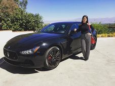 ಮತ್ತೊಂದು ಐಷಾರಾಮಿ ಕಾರಿಗೆ ಒಡತಿಯಾದ ಸನ್ನಿ